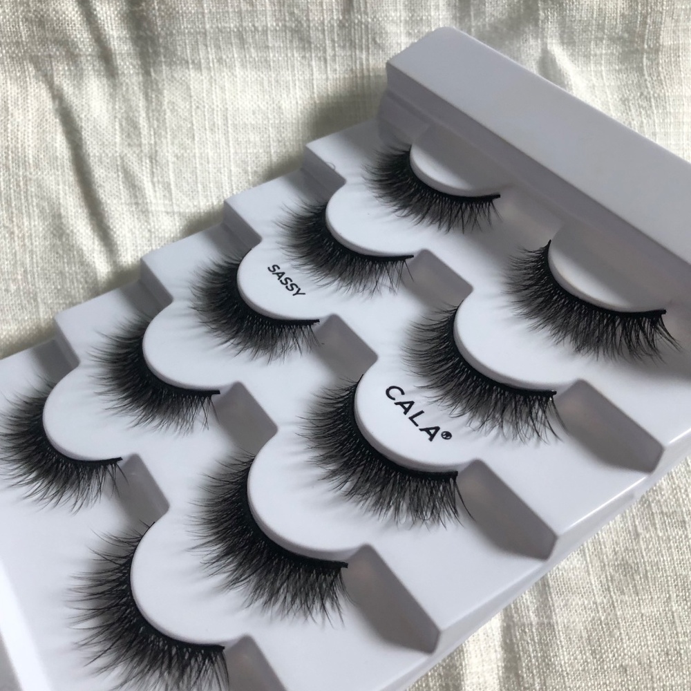 Lashes - Picture 2 of 2